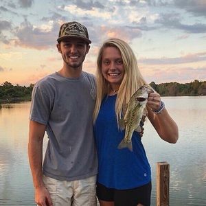 Meet your Posher, Caitlin